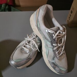 Asics Silver and Mint Athletic Shoes